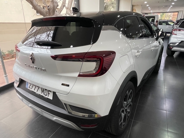Renault Captur II Techno Fast Track foto 6